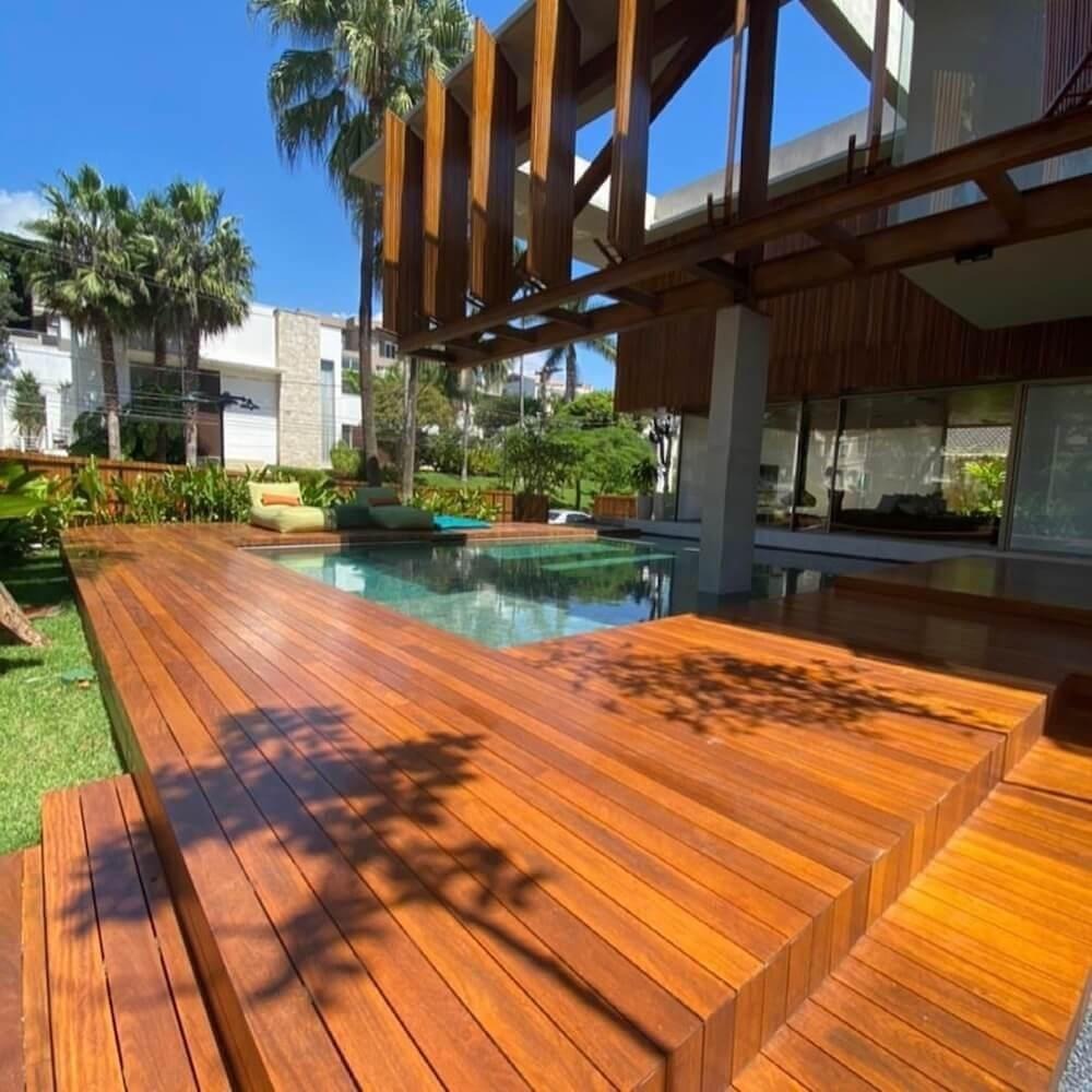 Cumaru decking advantages