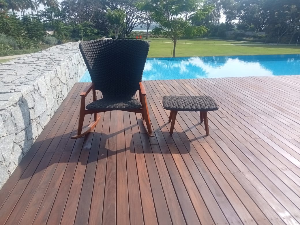 Ipe decking advantages