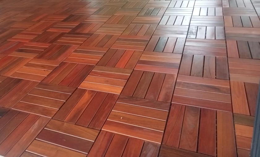 Ipe interlocking deck tiles