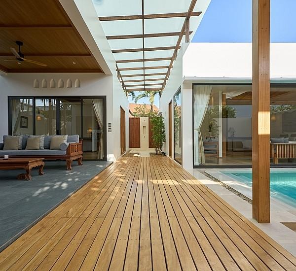 Teak tropical hardwood decking